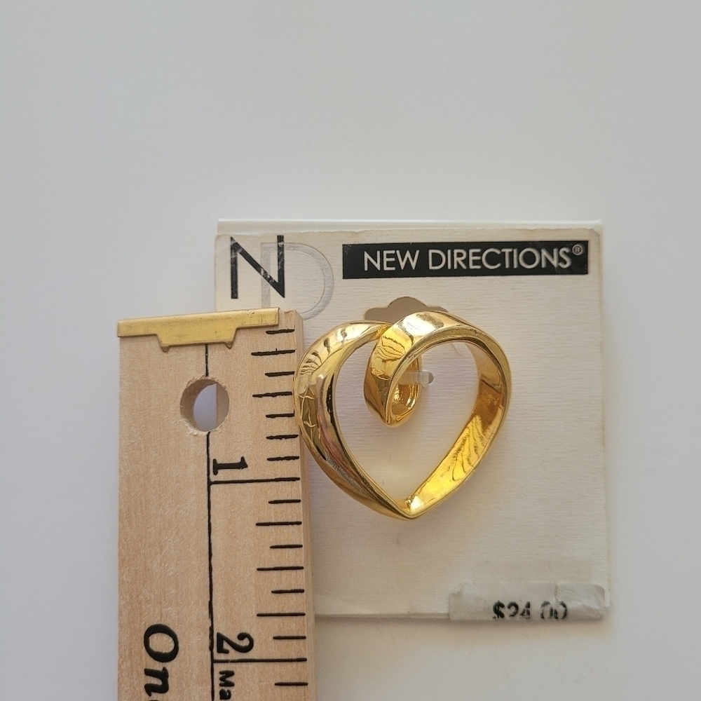 New Directions Gold-Tone Heart Slide Necklace Pendant - Picture 3 of 4